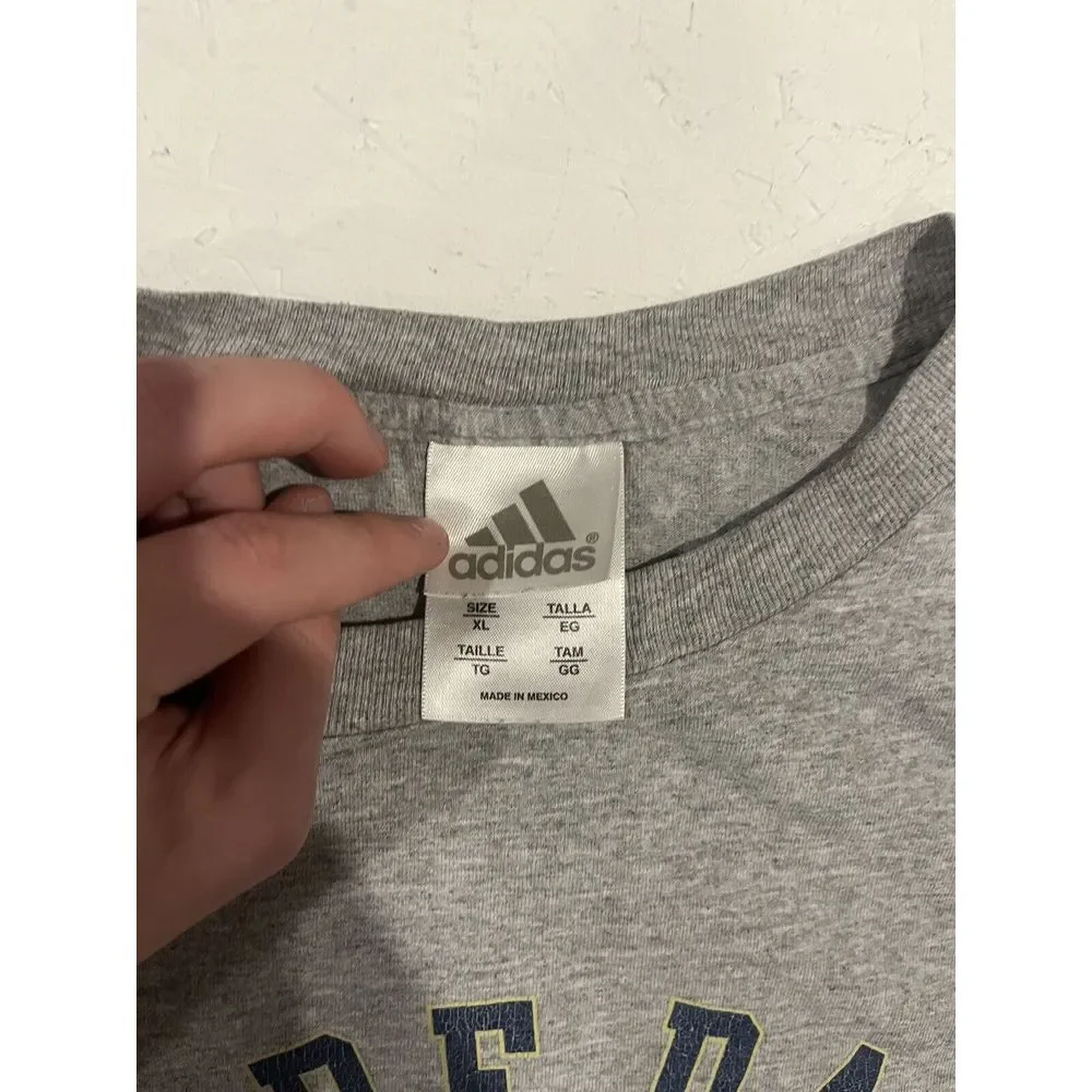 Vintage Adidas Notre Dame Basketball Shirt Mens XL Gray Logo‎ Short Sleeve